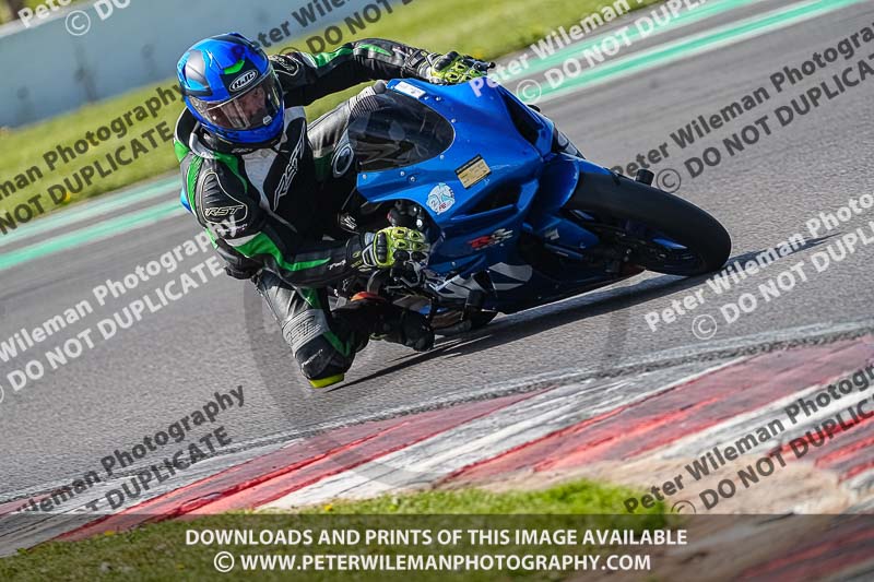donington no limits trackday;donington park photographs;donington trackday photographs;no limits trackdays;peter wileman photography;trackday digital images;trackday photos